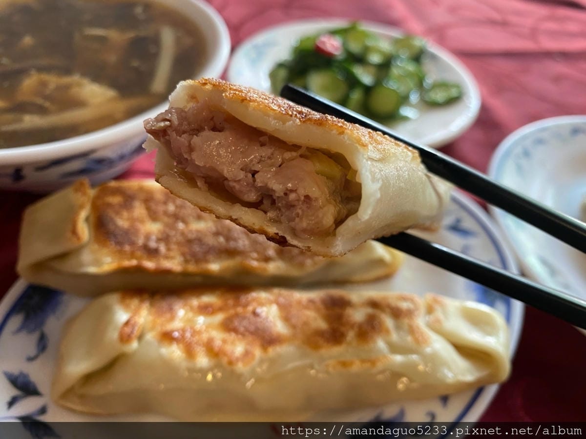 食記-台北市信義區公園餡餅粥永春站平價老餐館,首度嚐試 食記-台北市信義區公園餡餅粥永春站平價老餐館,首度嚐試