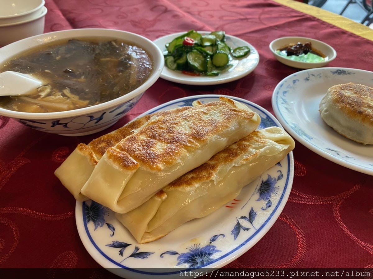 食記-台北市信義區公園餡餅粥永春站平價老餐館,首度嚐試 食記-台北市信義區公園餡餅粥永春站平價老餐館,首度嚐試