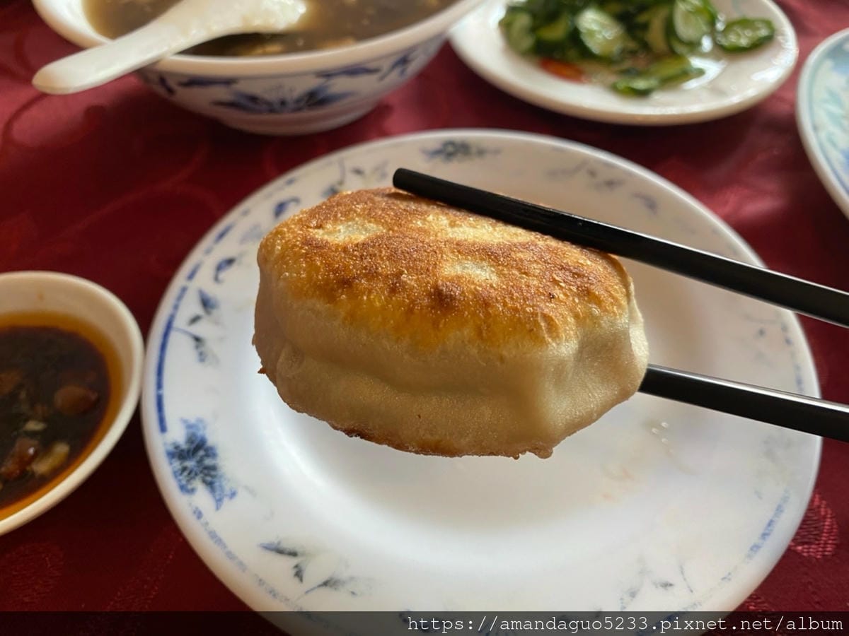 食記-台北市信義區公園餡餅粥永春站平價老餐館,首度嚐試 食記-台北市信義區公園餡餅粥永春站平價老餐館,首度嚐試