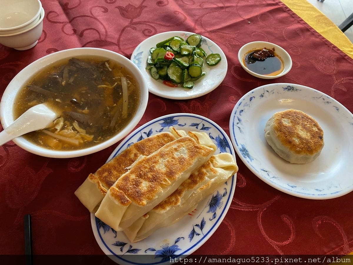 食記-台北市信義區公園餡餅粥永春站平價老餐館,首度嚐試 食記-台北市信義區公園餡餅粥永春站平價老餐館,首度嚐試
