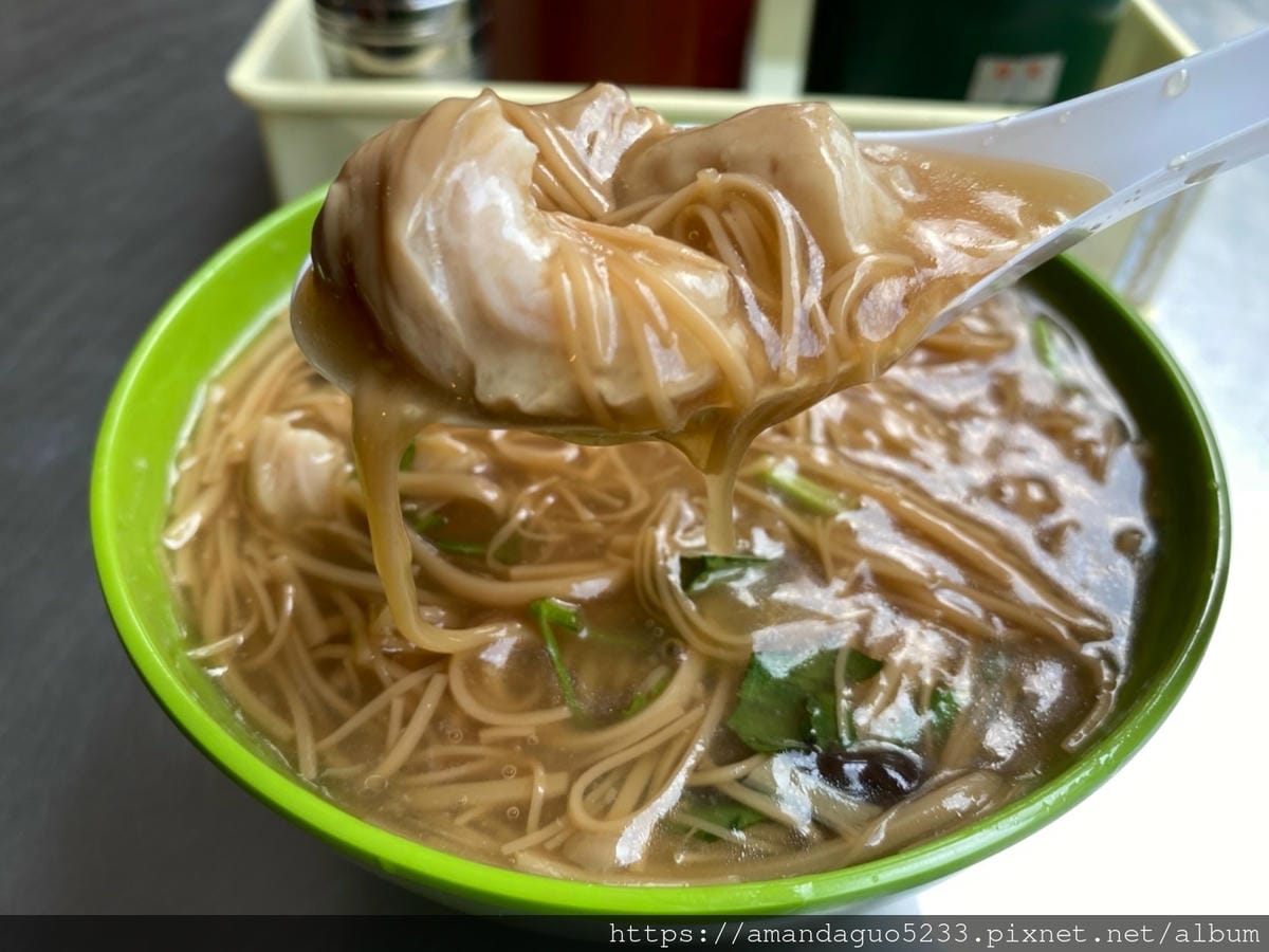 食記-台北市大安區四維紅麵線每一口都有料的大腸頭與大腸 食記-台北市大安區四維紅麵線每一口都有料的大腸頭與大腸