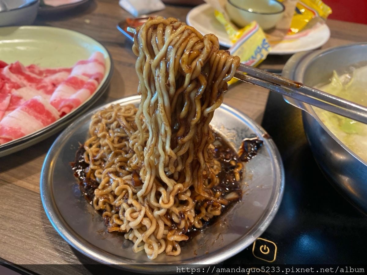 食記-台北市信義區釜山宗家韓式鍋物專門店最低298元起 食記-台北市信義區釜山宗家韓式鍋物專門店最低298元起