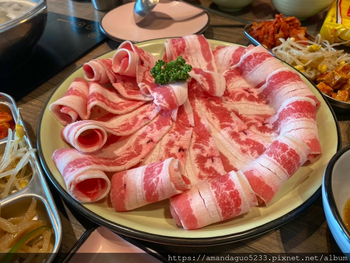 食記-台北市信義區釜山宗家韓式鍋物專門店最低298元起 食記-台北市信義區釜山宗家韓式鍋物專門店最低298元起