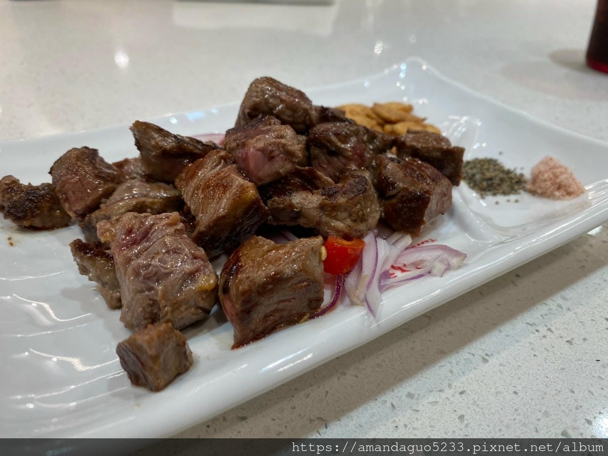 食記-台北市信義區饗燒板料理(統一時代台北店)新開幕! 食記-台北市信義區饗燒板料理(統一時代台北店)新開幕!