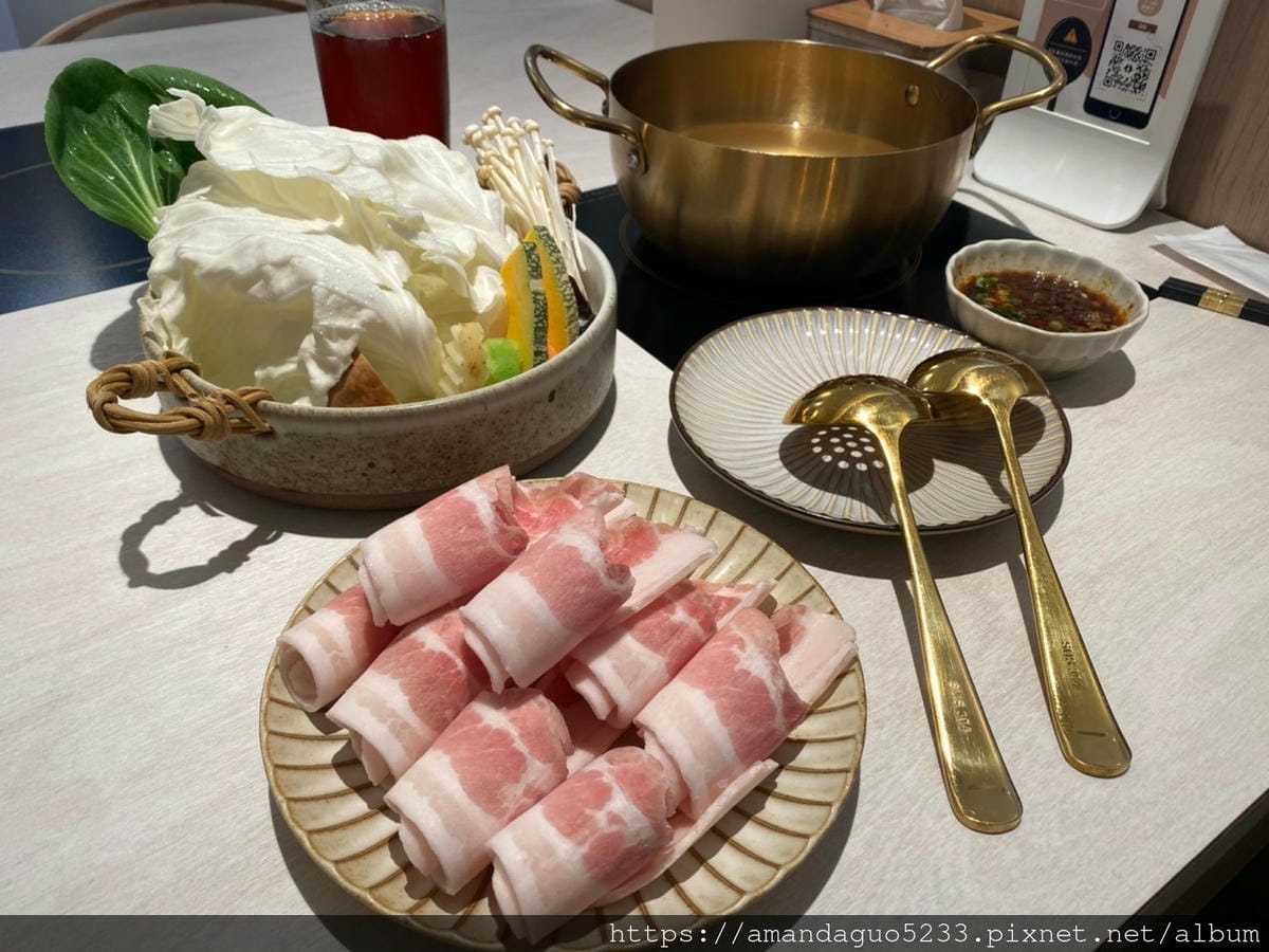 食記-台北市大安區鍋鮮生一個人也可以獨享的澎派海鮮鍋,