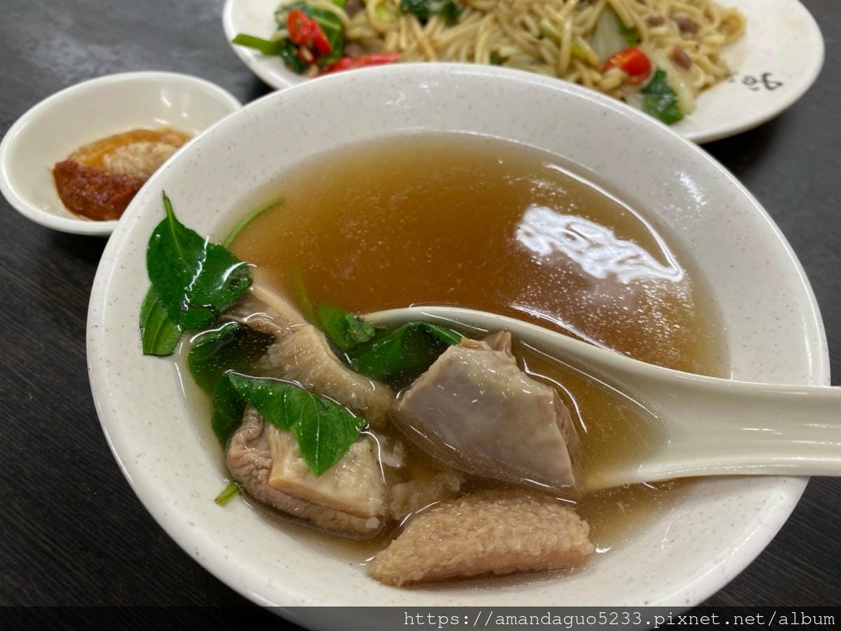 食記-台北市大安區老李牛雜通化夜市人氣牛肉料理,整個牆 食記-台北市大安區老李牛雜通化夜市人氣牛肉料理,整個牆