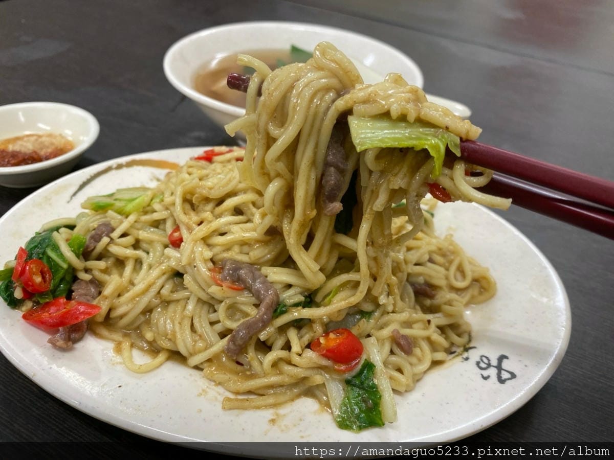食記-台北市大安區老李牛雜通化夜市人氣牛肉料理,整個牆 食記-台北市大安區老李牛雜通化夜市人氣牛肉料理,整個牆
