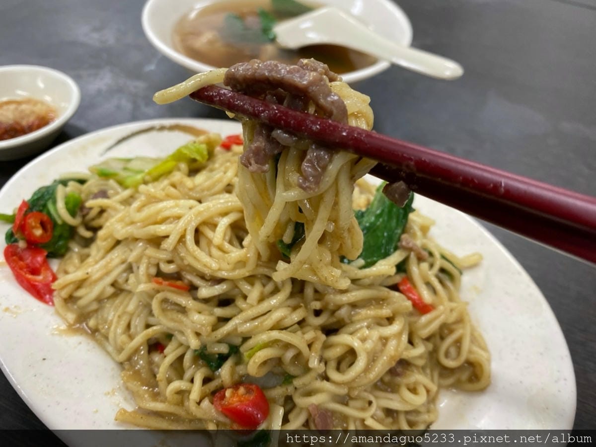 食記-台北市大安區老李牛雜通化夜市人氣牛肉料理,整個牆 食記-台北市大安區老李牛雜通化夜市人氣牛肉料理,整個牆