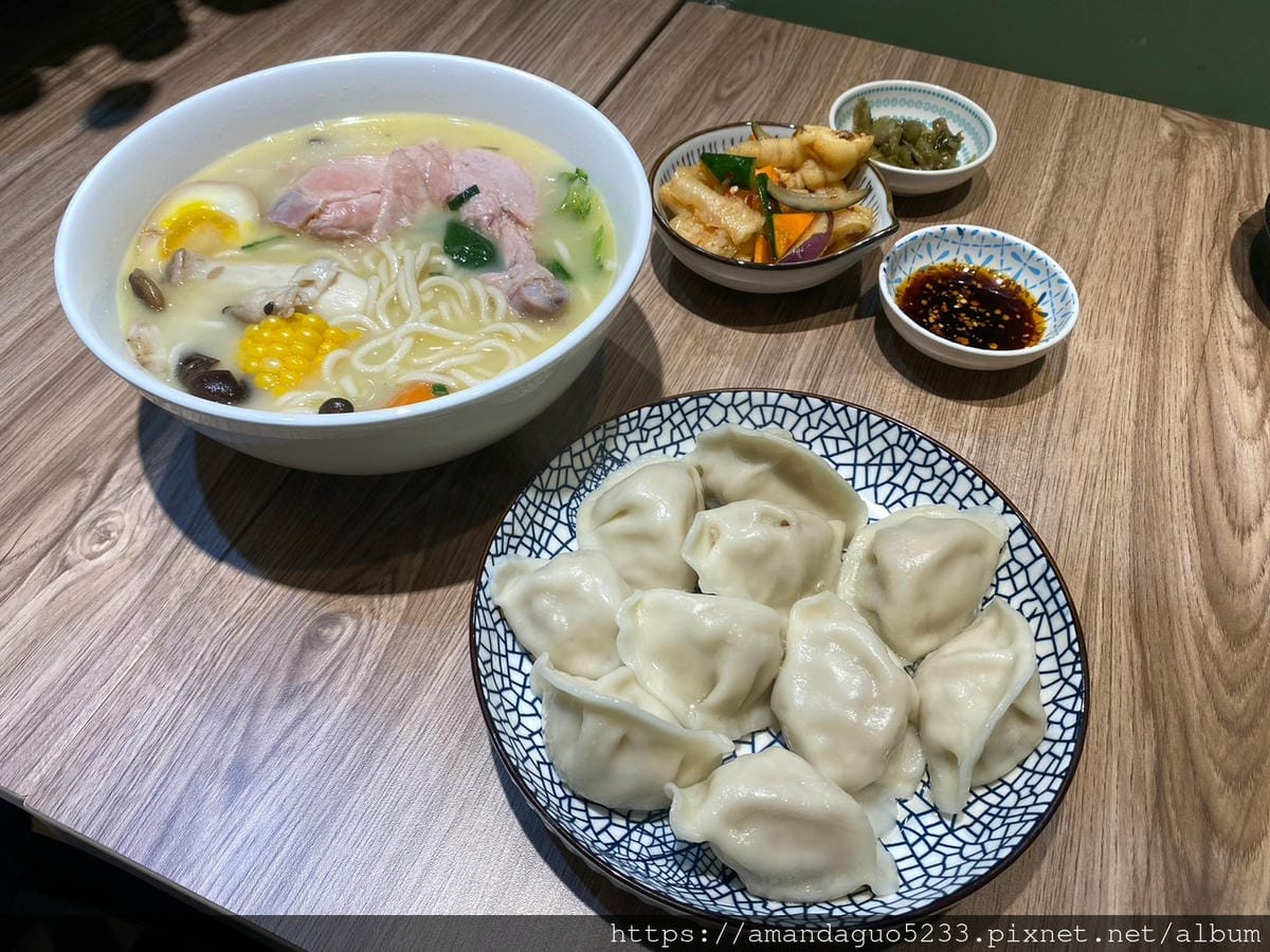 食記-台北市信義區禾牧麵食料理(信義店)新開幕!麵食控