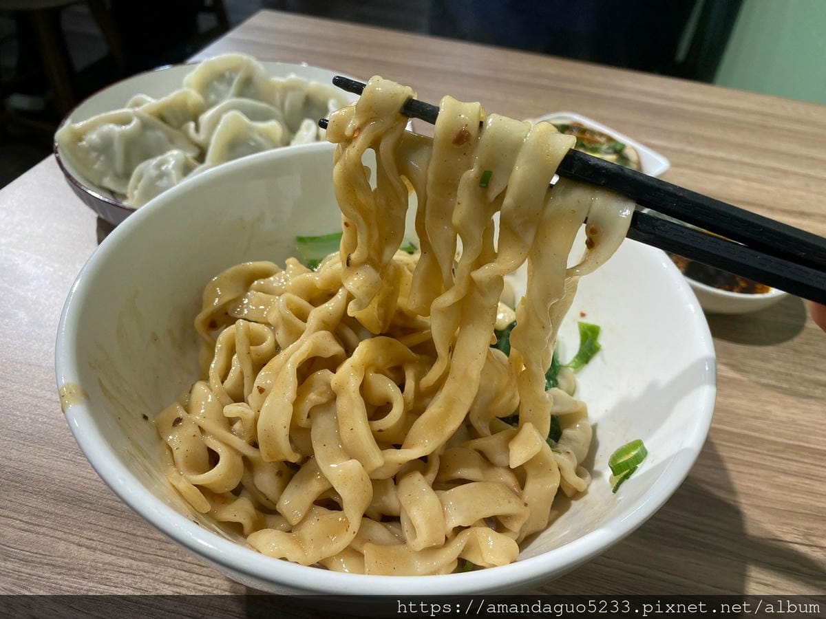 食記-台北市信義區禾牧麵食料理(信義店)新開幕!麵食控