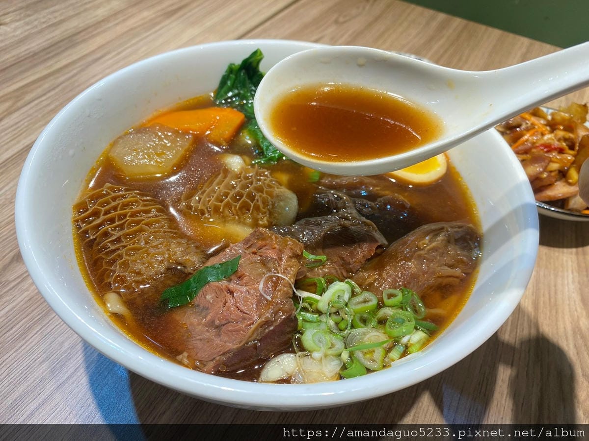 食記-台北市信義區禾牧麵食料理(信義店)新開幕!麵食控