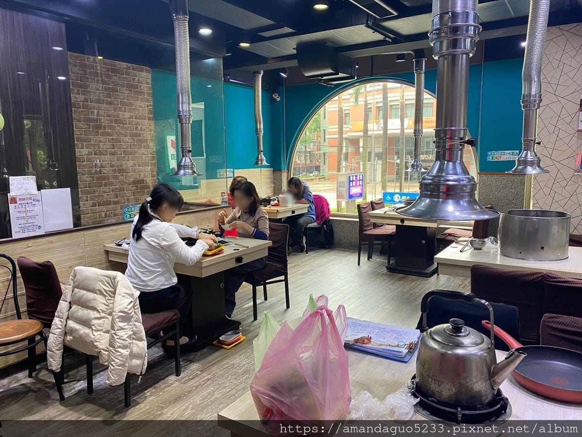 食記-新北市新莊區雅香石頭火鍋(新莊店)隱身在二樓的老