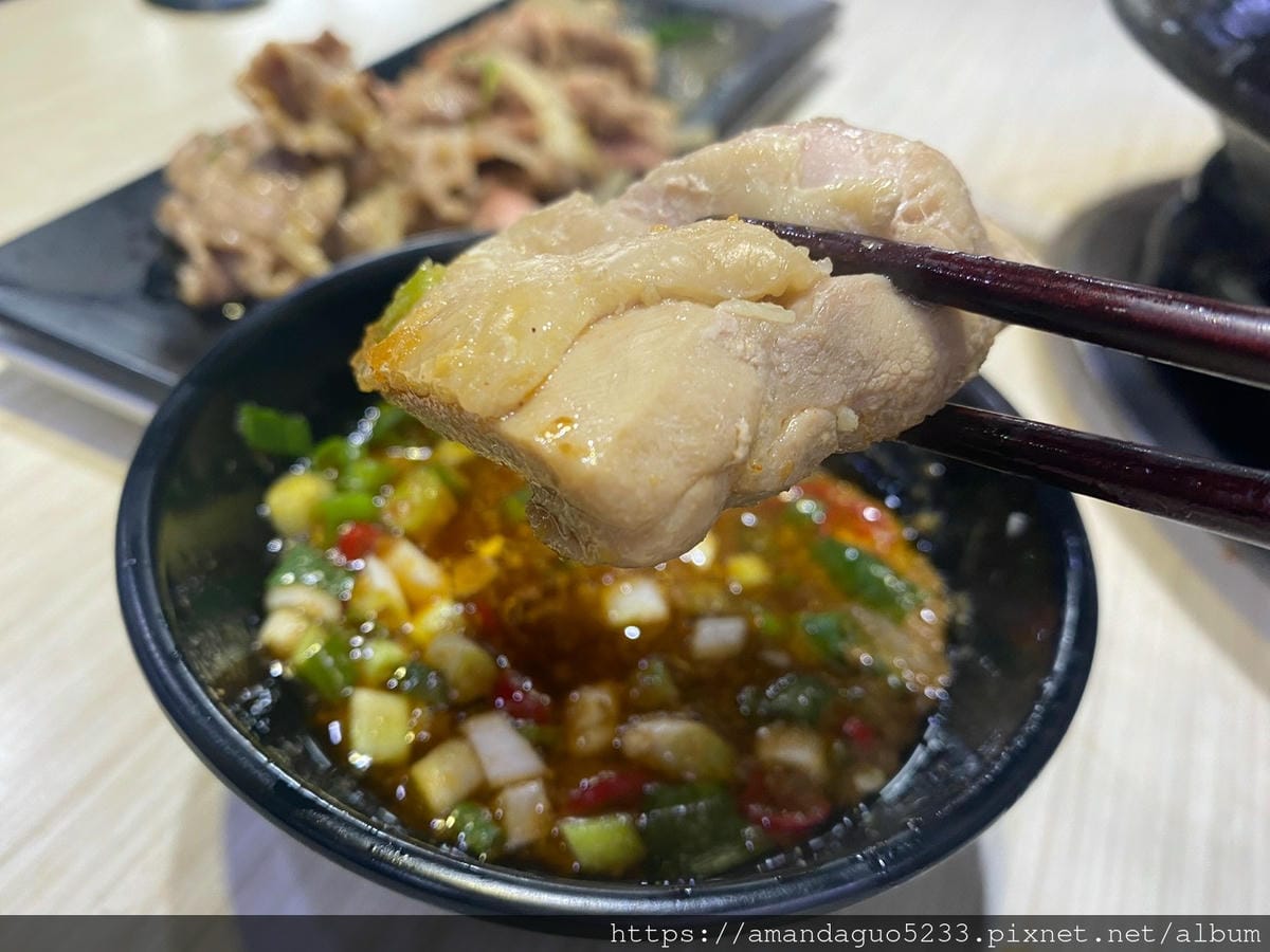 食記-新北市新莊區雅香石頭火鍋(新莊店)隱身在二樓的老