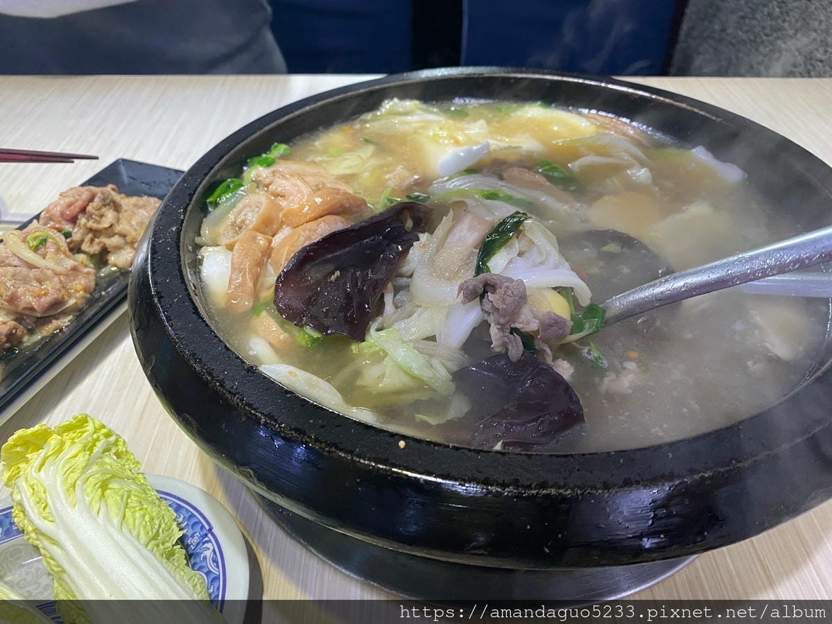 食記-新北市新莊區雅香石頭火鍋(新莊店)隱身在二樓的老
