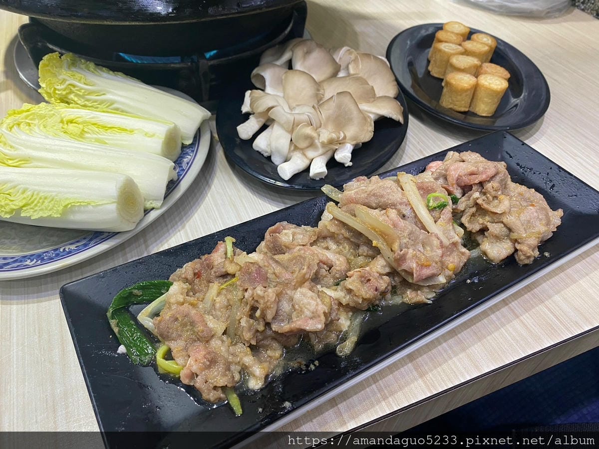 食記-新北市新莊區雅香石頭火鍋(新莊店)隱身在二樓的老