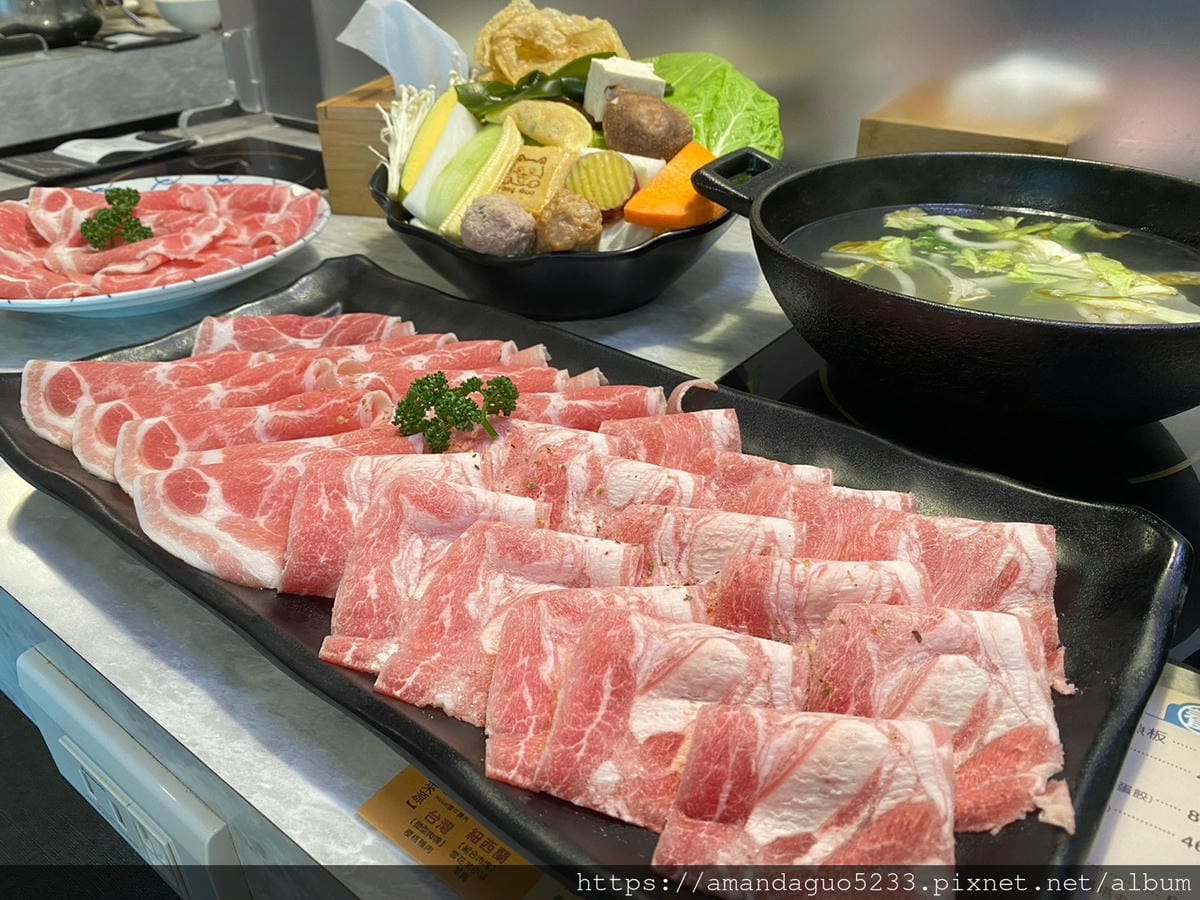 食記-台北市信義區養鍋(台北松菸店)捷運市府站平價肉量 食記-台北市信義區養鍋(台北松菸店)捷運市府站平價肉量