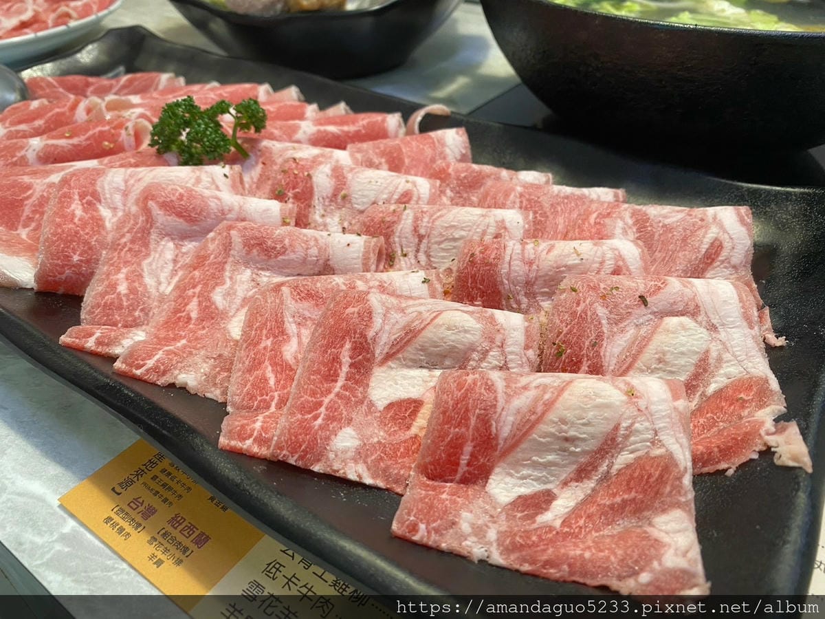 食記-台北市信義區養鍋(台北松菸店)捷運市府站平價肉量 食記-台北市信義區養鍋(台北松菸店)捷運市府站平價肉量