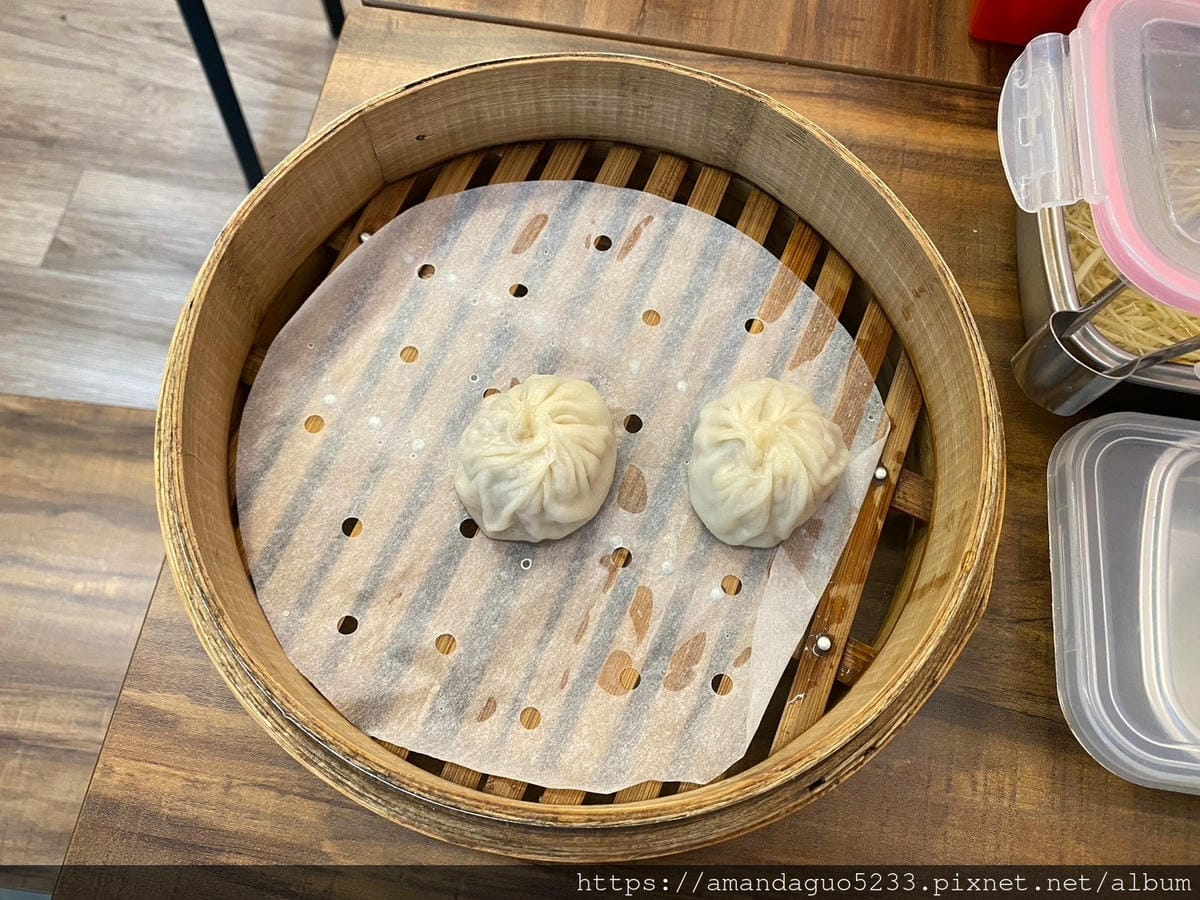 食記-新北市蘆洲區虎尾鮮肉湯包蘆洲店新開幕!現點現做好
