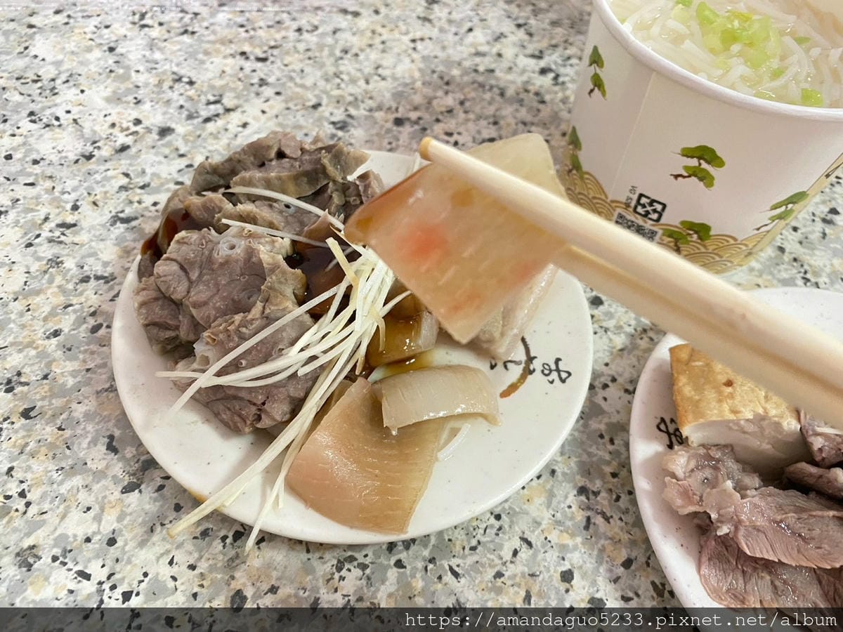 食記-台北市信義區(永春市場)米粉湯永春市場人氣平價米