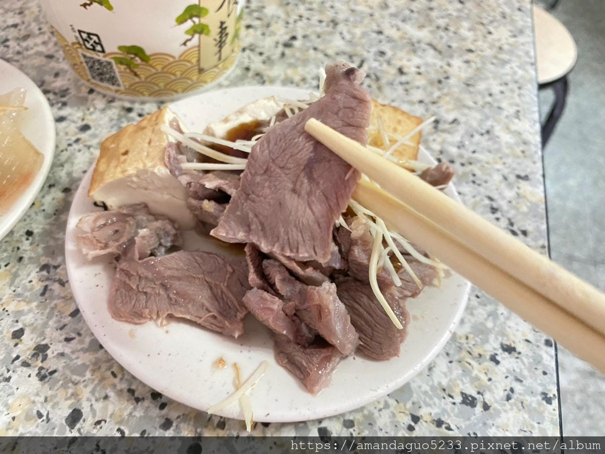 食記-台北市信義區(永春市場)米粉湯永春市場人氣平價米