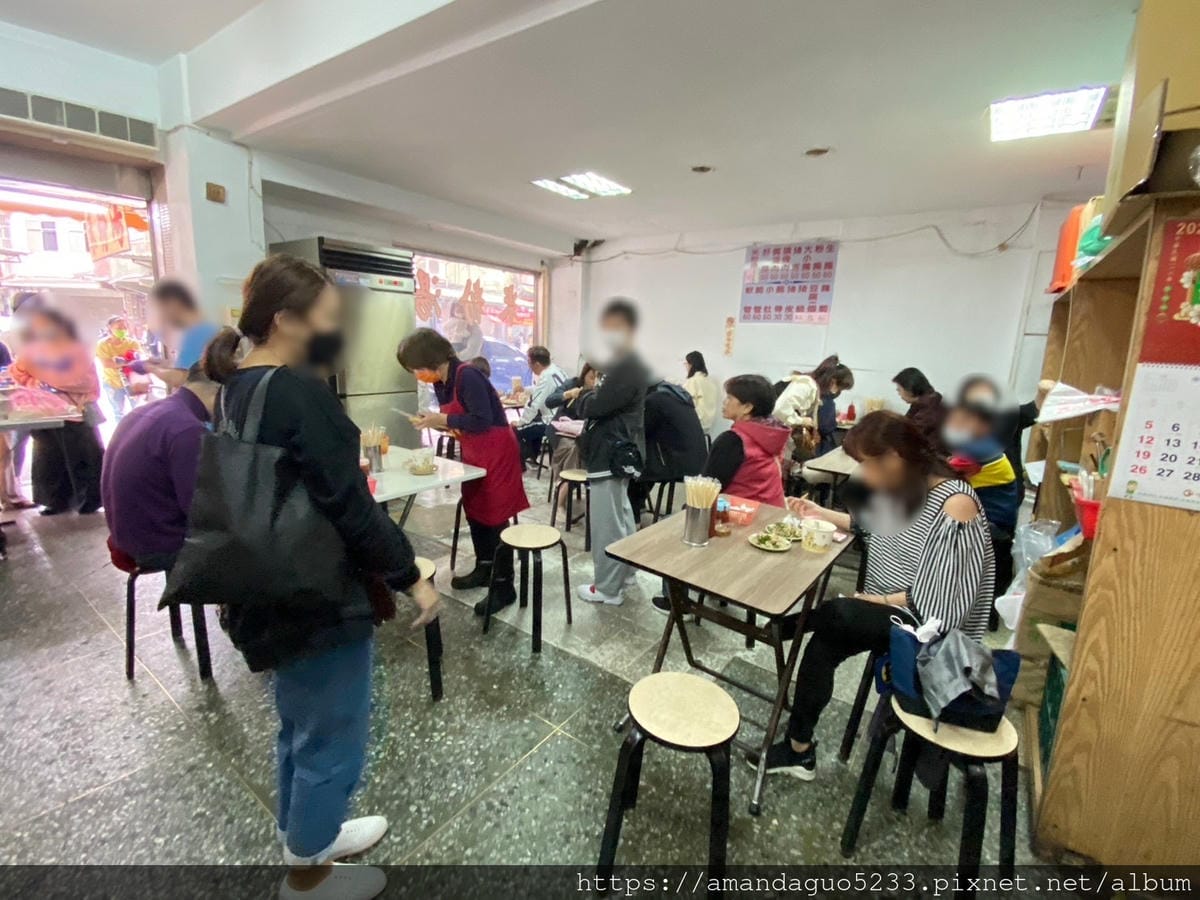 食記-台北市信義區(永春市場)米粉湯永春市場人氣平價米