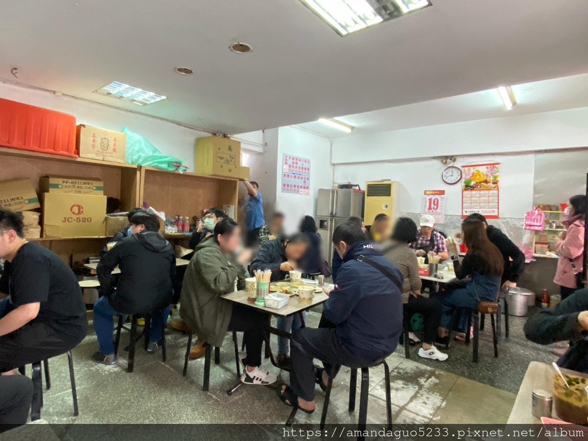 食記-台北市信義區(永春市場)米粉湯永春市場人氣平價米