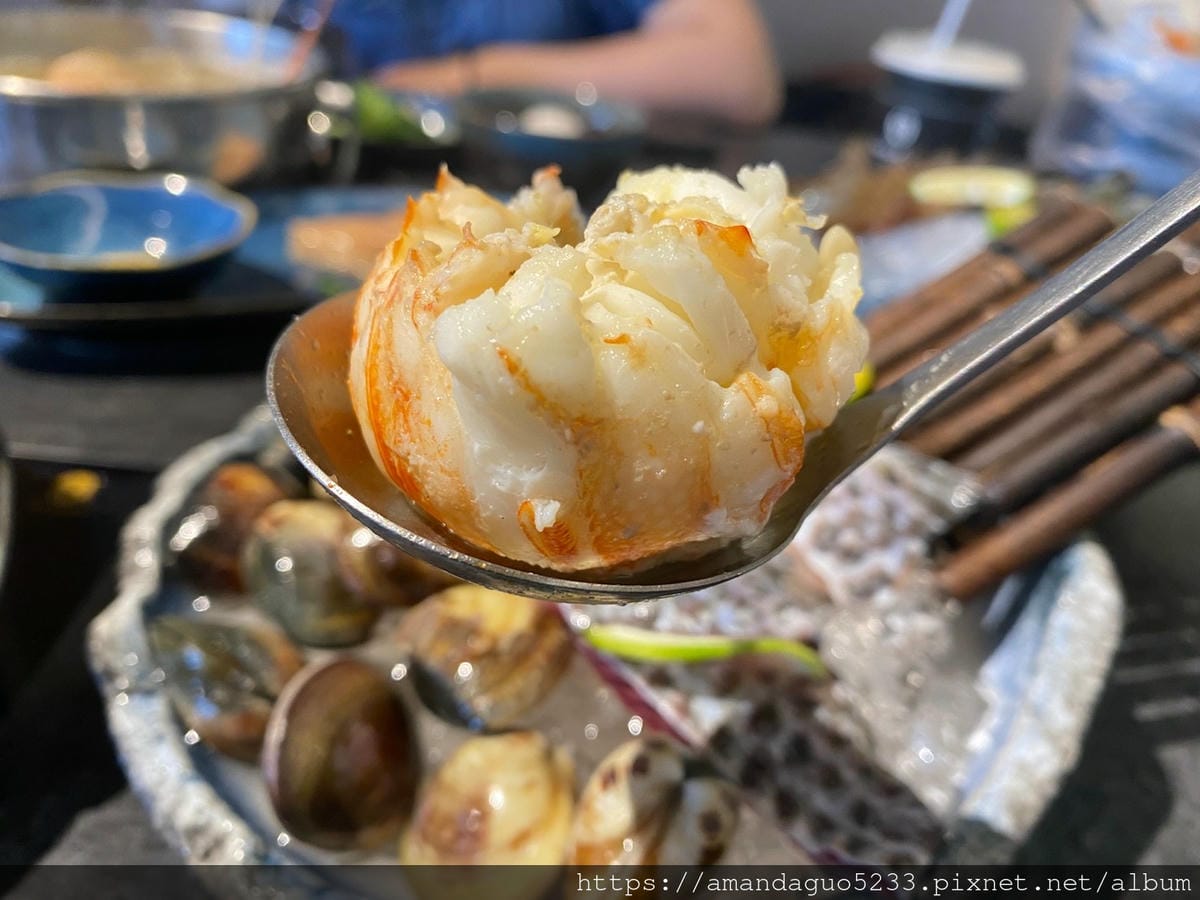 ｜食記-宜蘭縣頭城鎮｜七度鍋物｜在地人也推的火鍋店！空間挑高