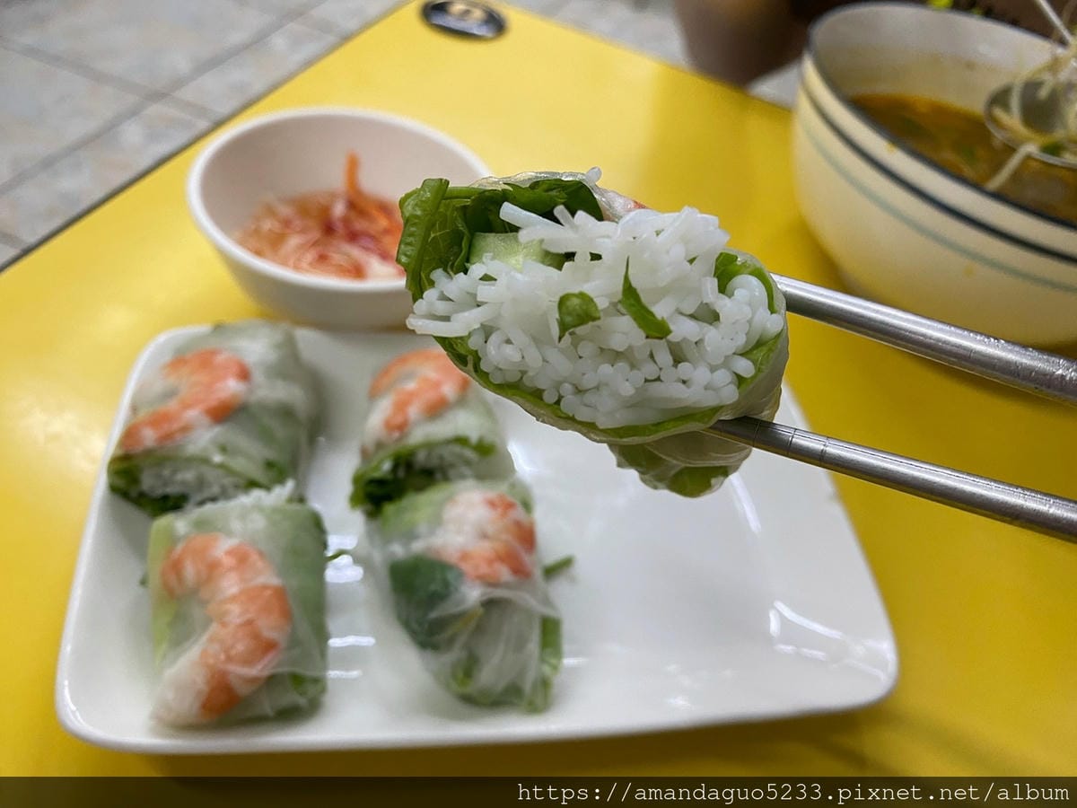食記-宜蘭縣頭城鎮越南小吃店誤打誤撞吃到這間無名越南小 食記-宜蘭縣頭城鎮越南小吃店誤打誤撞吃到這間無名越南小
