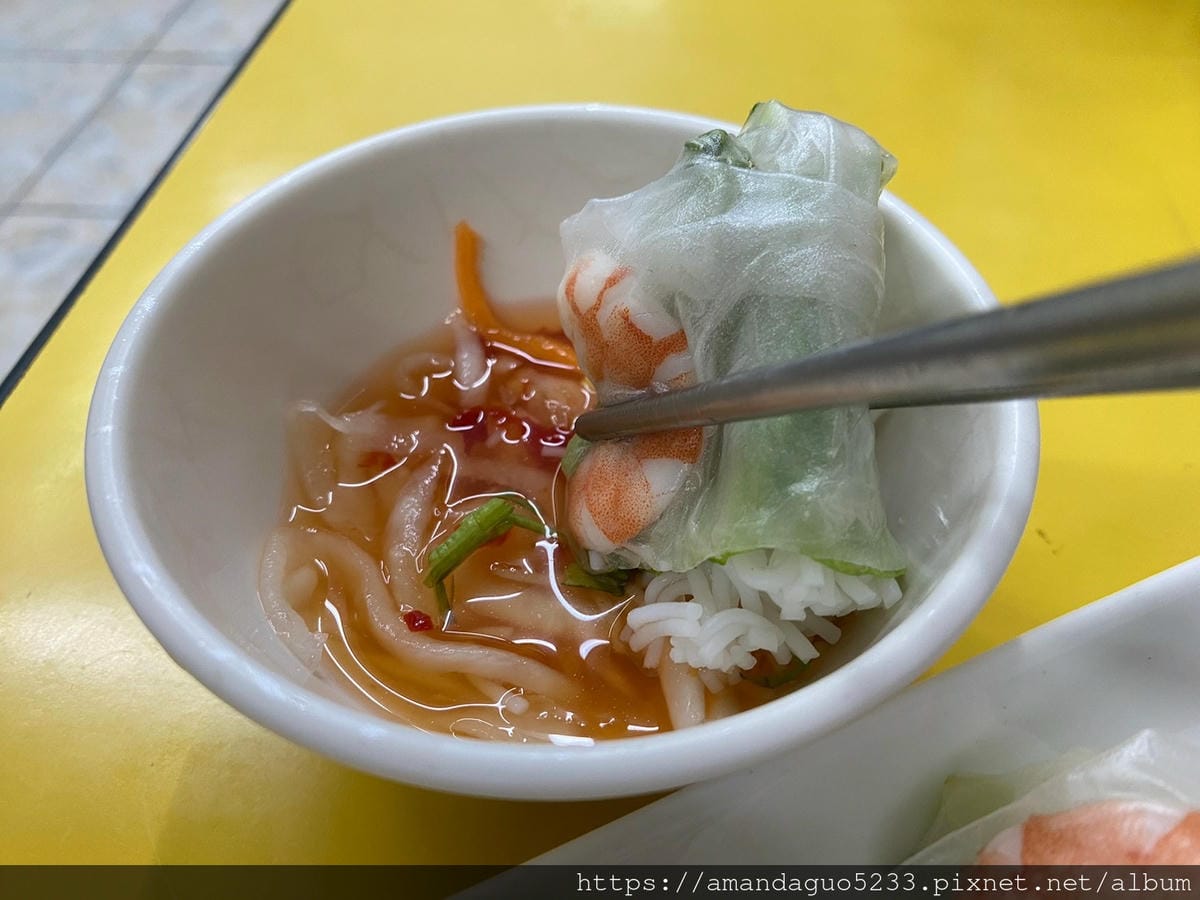 食記-宜蘭縣頭城鎮越南小吃店誤打誤撞吃到這間無名越南小 食記-宜蘭縣頭城鎮越南小吃店誤打誤撞吃到這間無名越南小
