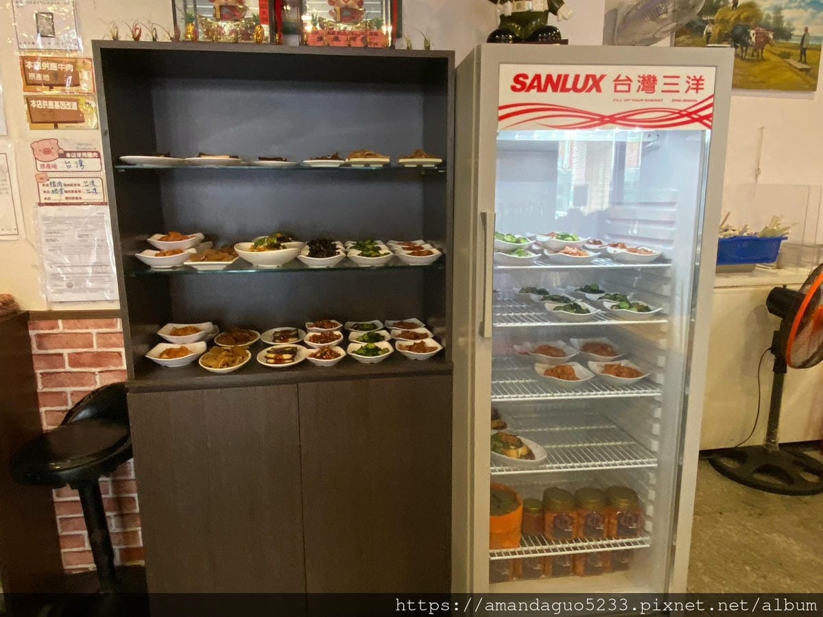 食記-宜蘭縣頭城鎮龍記牛肉麵一天只營業三小時的快閃牛肉 食記-宜蘭縣頭城鎮龍記牛肉麵一天只營業三小時的快閃牛肉