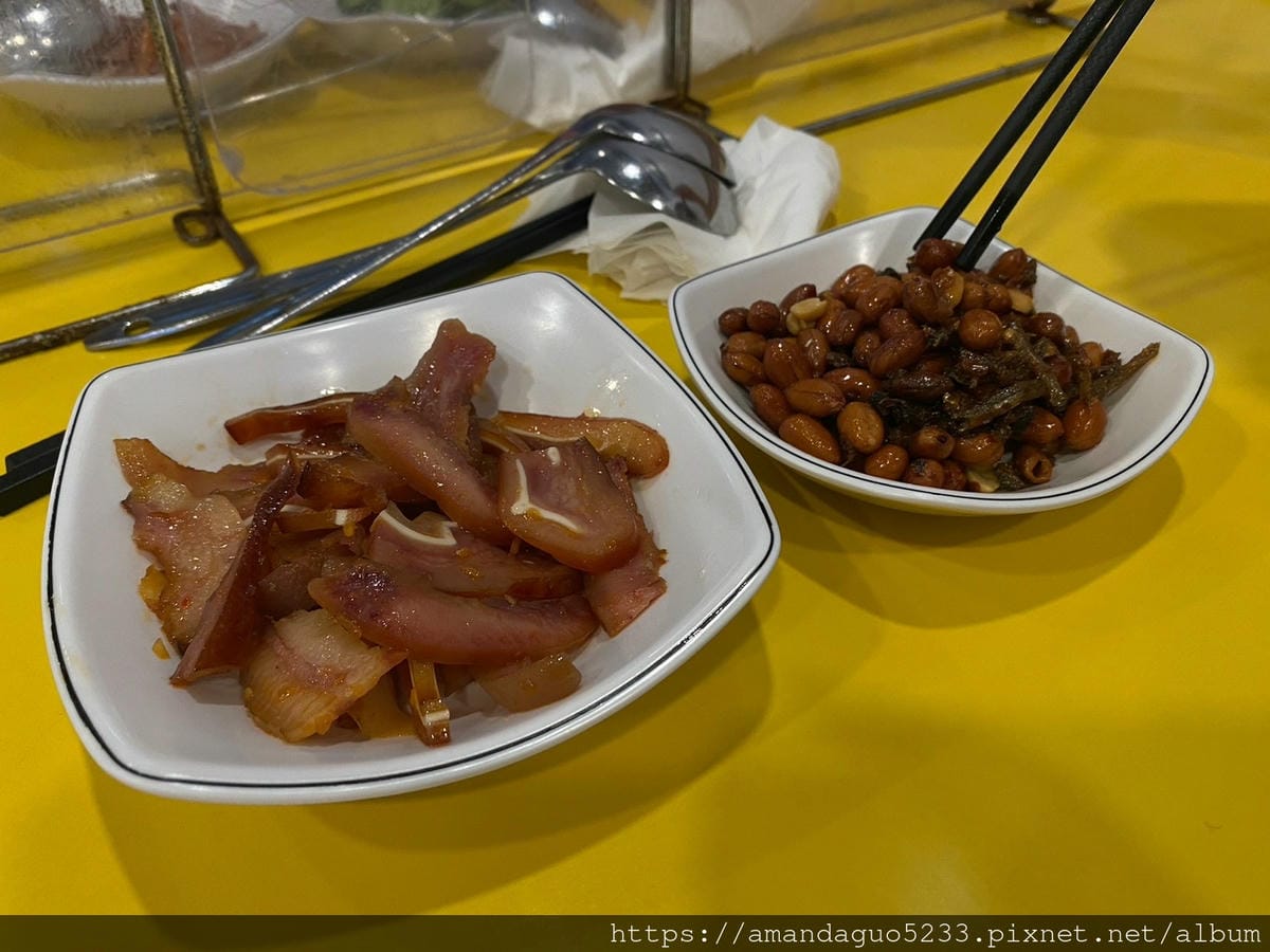 食記-宜蘭縣頭城鎮龍記牛肉麵一天只營業三小時的快閃牛肉 食記-宜蘭縣頭城鎮龍記牛肉麵一天只營業三小時的快閃牛肉