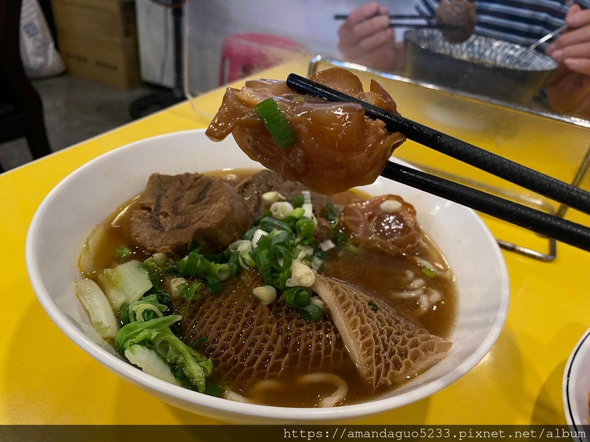 食記-宜蘭縣頭城鎮龍記牛肉麵一天只營業三小時的快閃牛肉 食記-宜蘭縣頭城鎮龍記牛肉麵一天只營業三小時的快閃牛肉