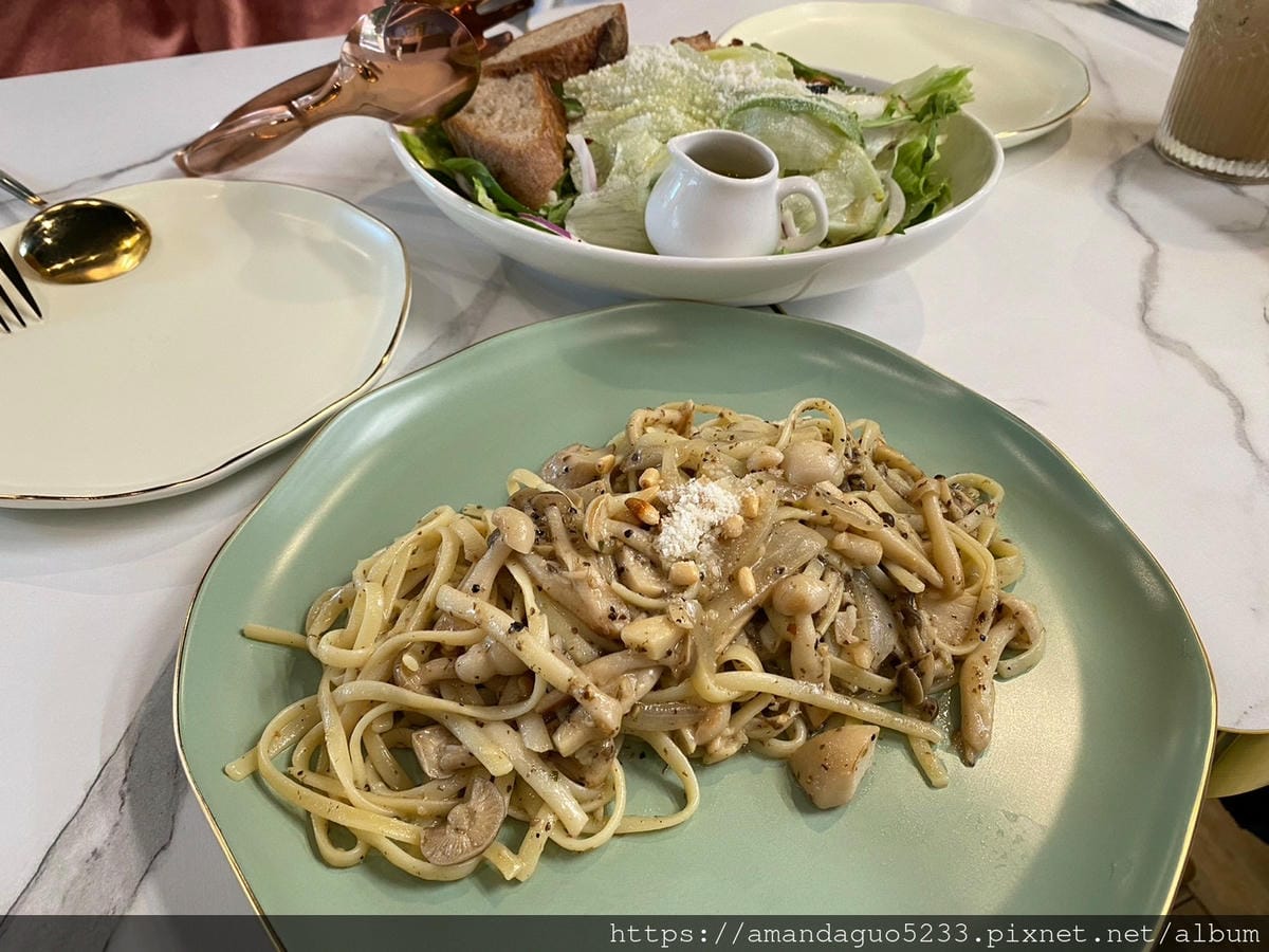 食記-新北市蘆洲區JJE儀式感蘆洲高質感早午餐兼餐酒館
