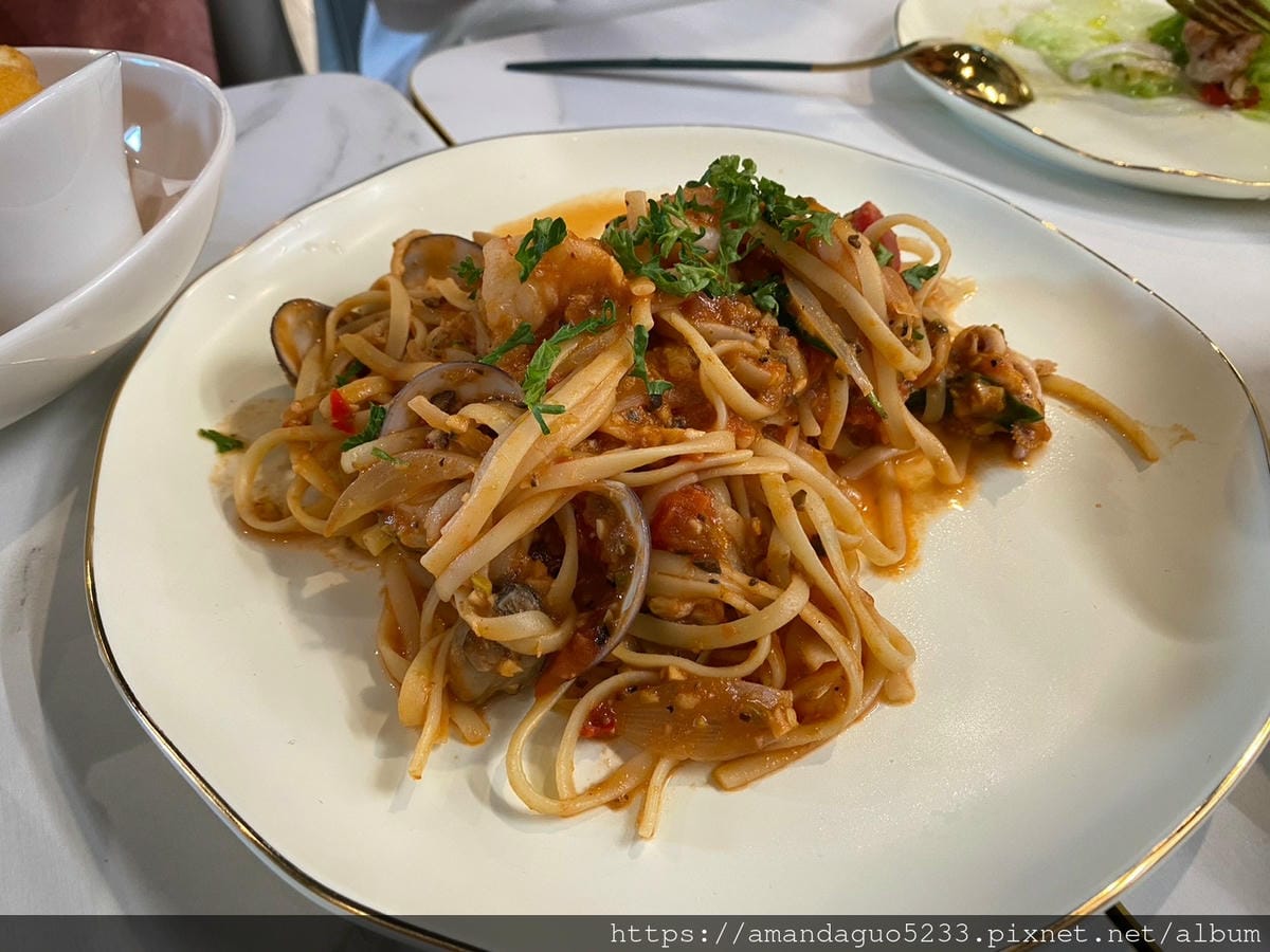 食記-新北市蘆洲區JJE儀式感蘆洲高質感早午餐兼餐酒館