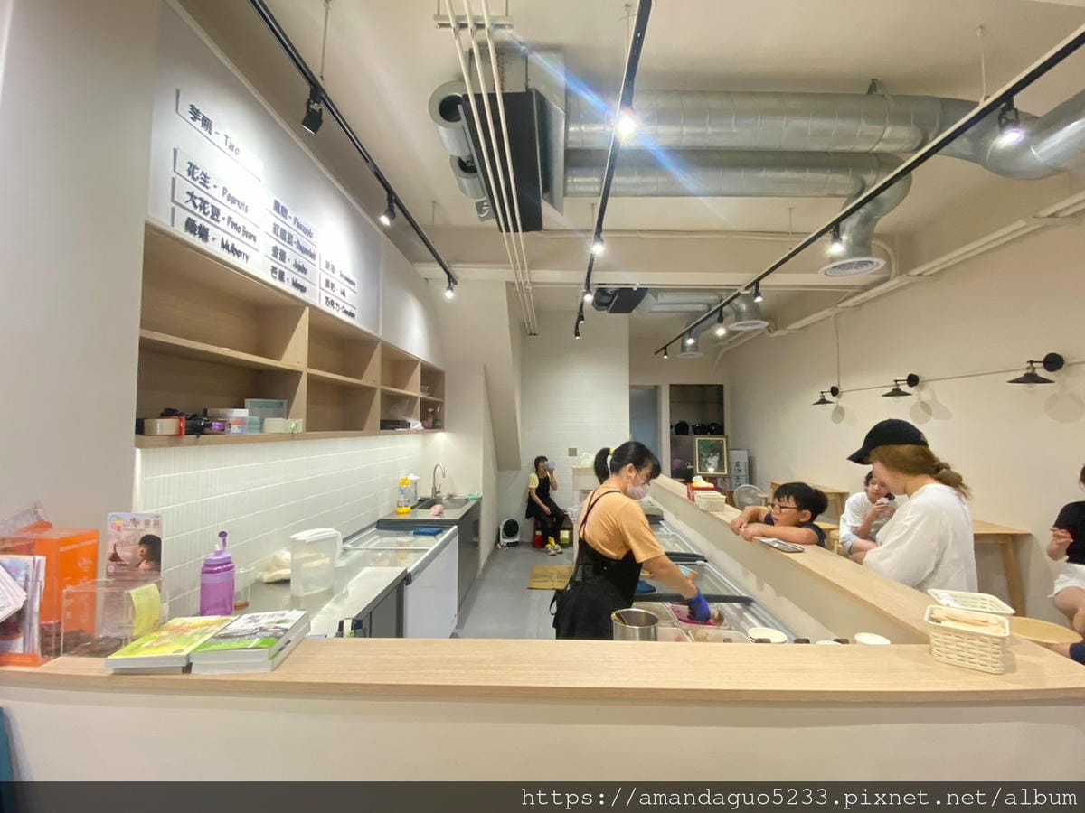 食記-宜蘭縣頭城鎮聯發芋冰老店頭城50年芋頭冰老店變身 食記-宜蘭縣頭城鎮聯發芋冰老店頭城50年芋頭冰老店變身