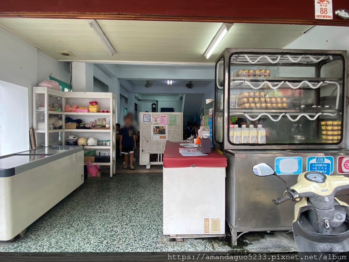 食記-宜蘭縣頭城鎮小涼園冰果室頭城六十年傳統剉冰,復古 食記-宜蘭縣頭城鎮小涼園冰果室頭城六十年傳統剉冰,復古