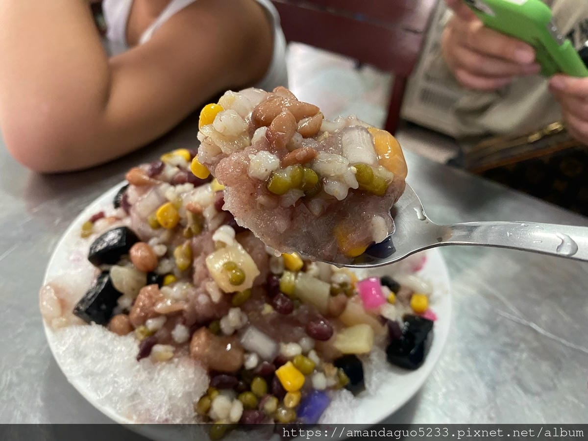 食記-宜蘭縣頭城鎮小涼園冰果室頭城六十年傳統剉冰,復古 食記-宜蘭縣頭城鎮小涼園冰果室頭城六十年傳統剉冰,復古