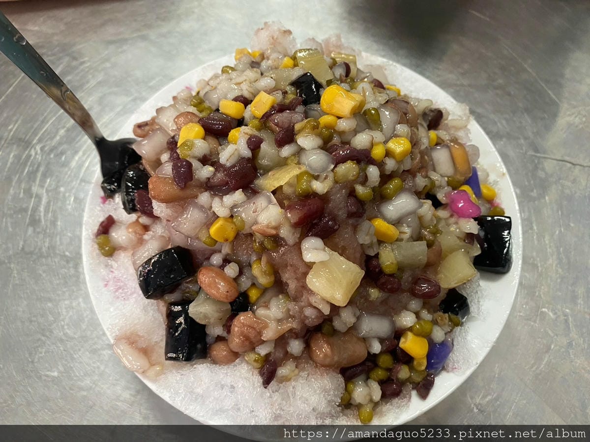 食記-宜蘭縣頭城鎮小涼園冰果室頭城六十年傳統剉冰,復古 食記-宜蘭縣頭城鎮小涼園冰果室頭城六十年傳統剉冰,復古