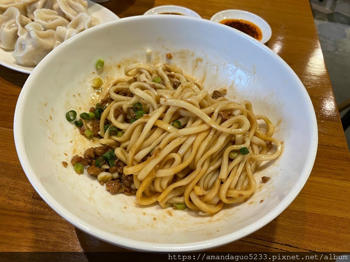 食記-台北市信義區翟九麵食館(遠百信義A13)來自眷村
