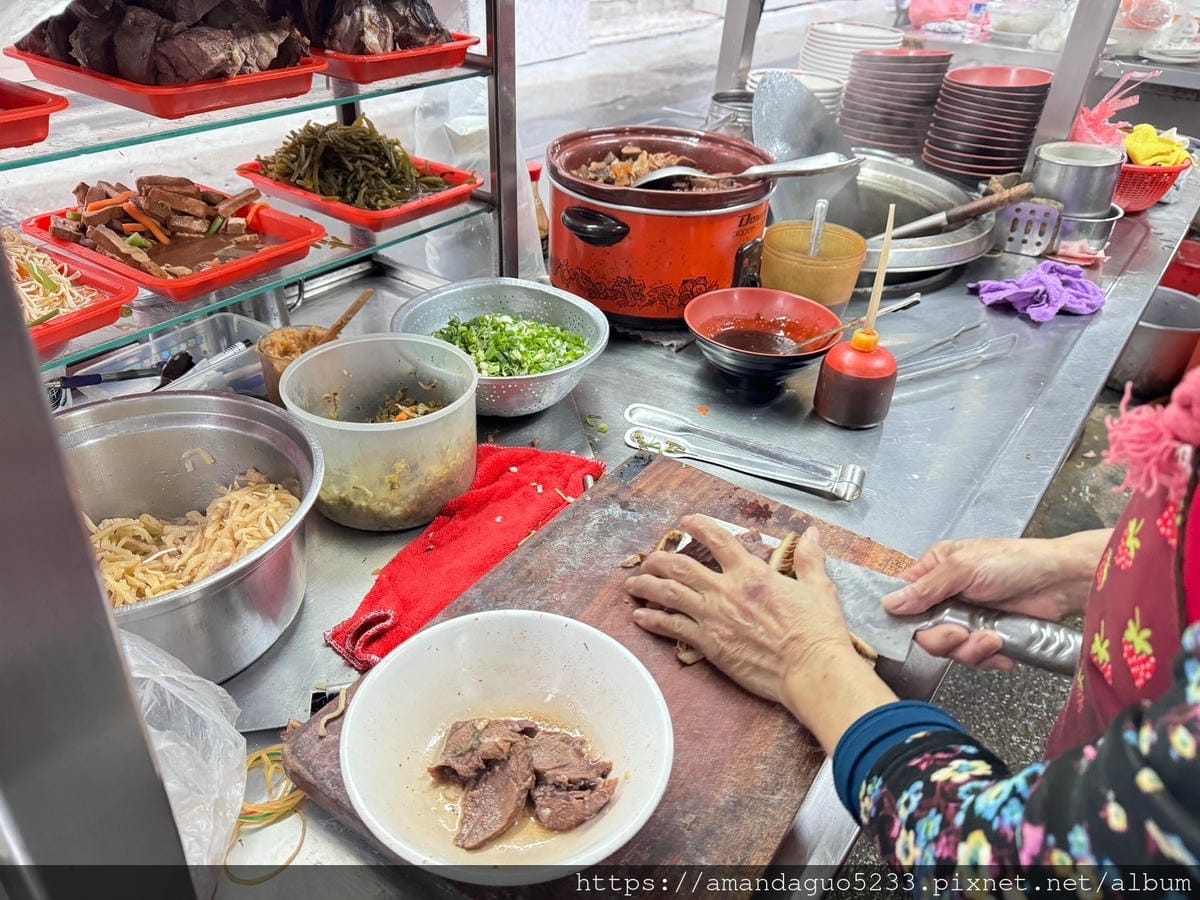 食記-台北市大同區雙連無名牛肉麵攤雙連捷運站無名牛肉麵