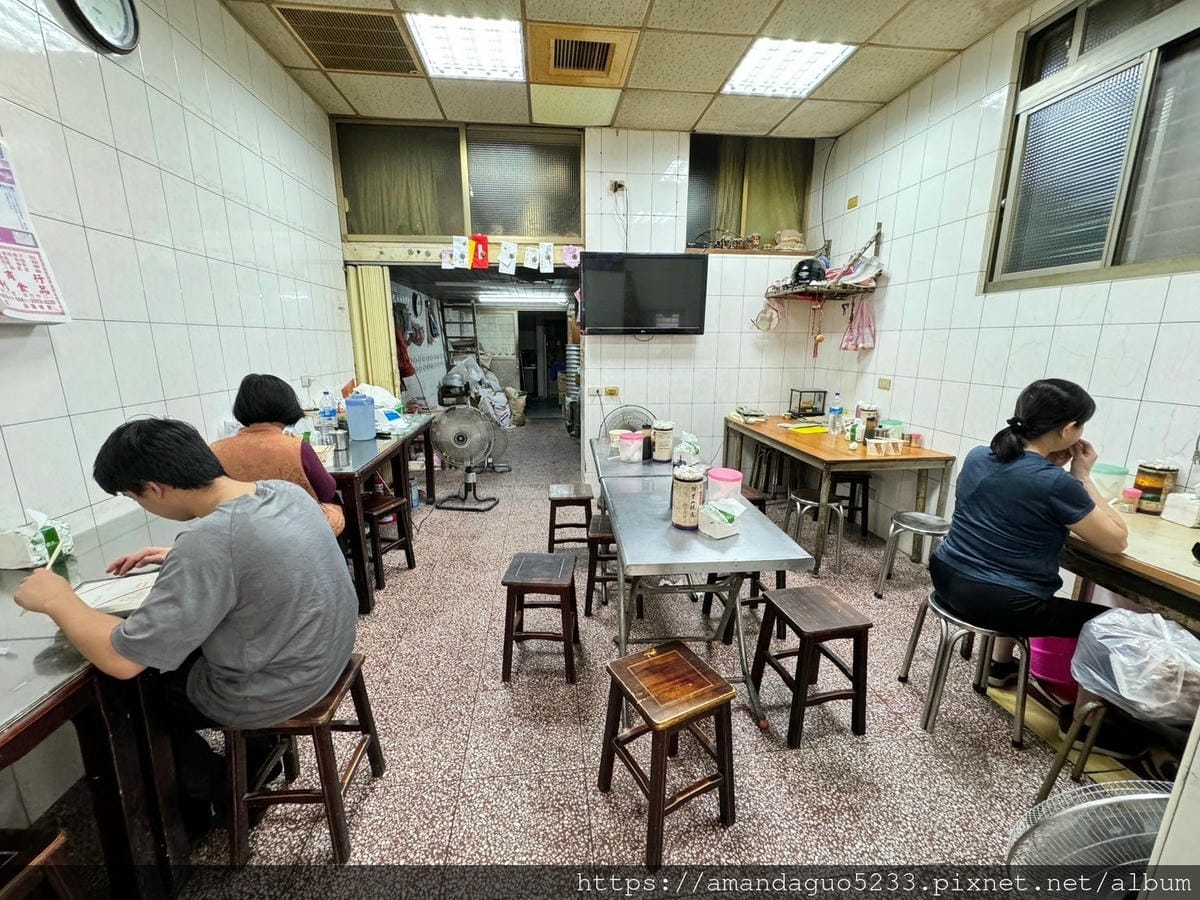 食記-台北市松山區彰化肉圓魷魚羹南京公寓市場內人氣老店