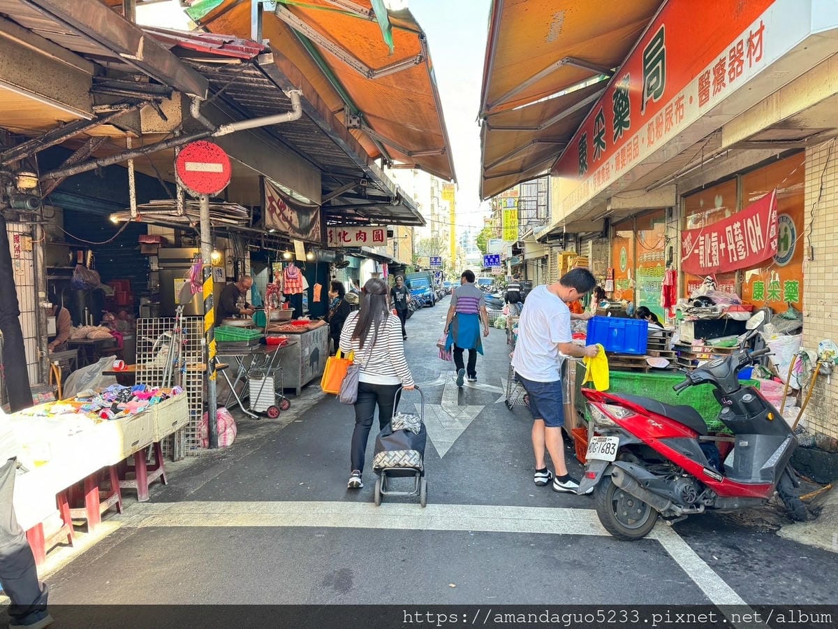 食記-台北市松山區彰化肉圓魷魚羹南京公寓市場內人氣老店