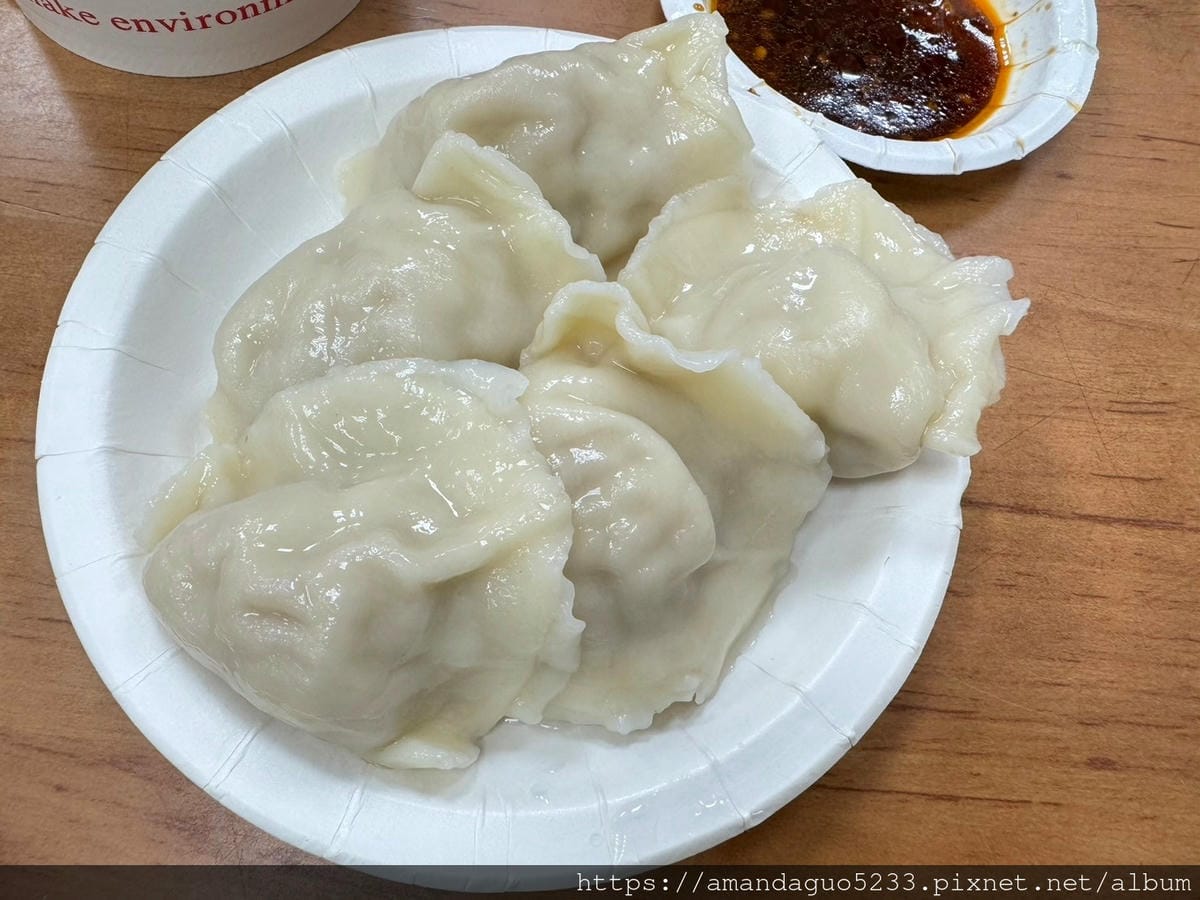 食記-台北市北投區阿財鍋貼餃子專賣店裕民商圈美食扛霸子