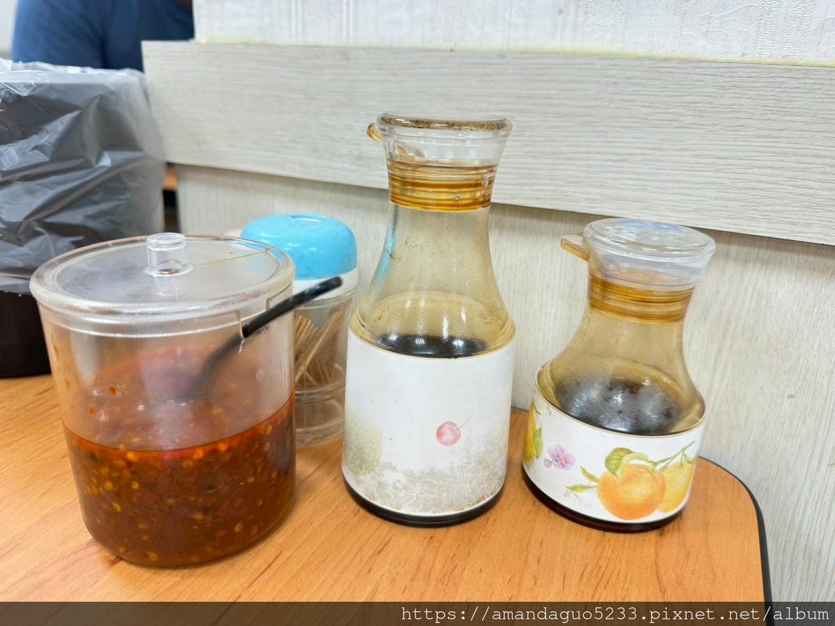 食記-台北市北投區阿財鍋貼餃子專賣店裕民商圈美食扛霸子