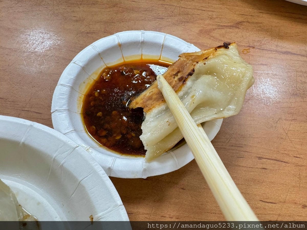 食記-台北市北投區阿財鍋貼餃子專賣店裕民商圈美食扛霸子
