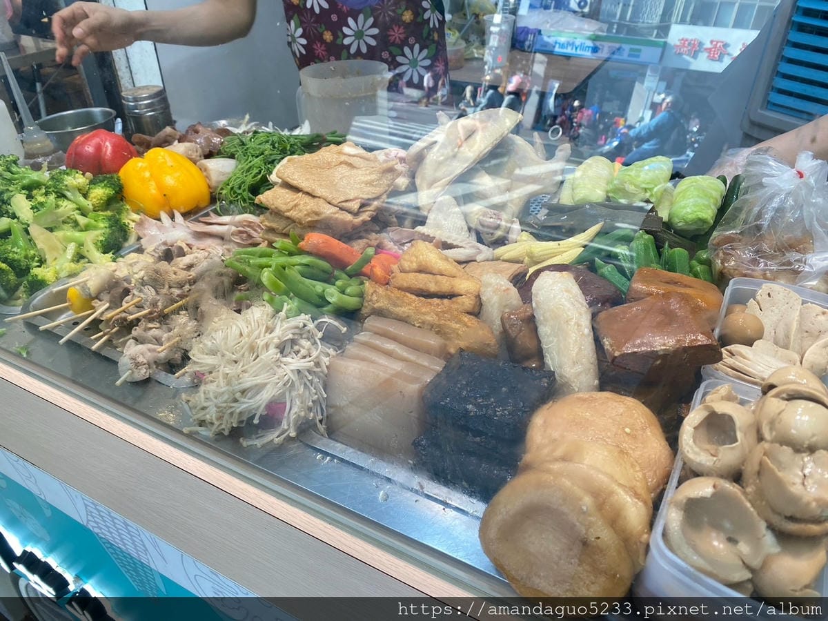食記-台北市中山區青菜小滷雞/雙連古早味飯糰上午賣飯糰 食記-台北市中山區青菜小滷雞/雙連古早味飯糰上午賣飯糰