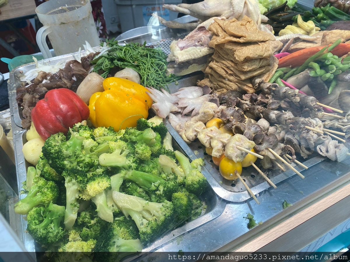 食記-台北市中山區青菜小滷雞/雙連古早味飯糰上午賣飯糰 食記-台北市中山區青菜小滷雞/雙連古早味飯糰上午賣飯糰