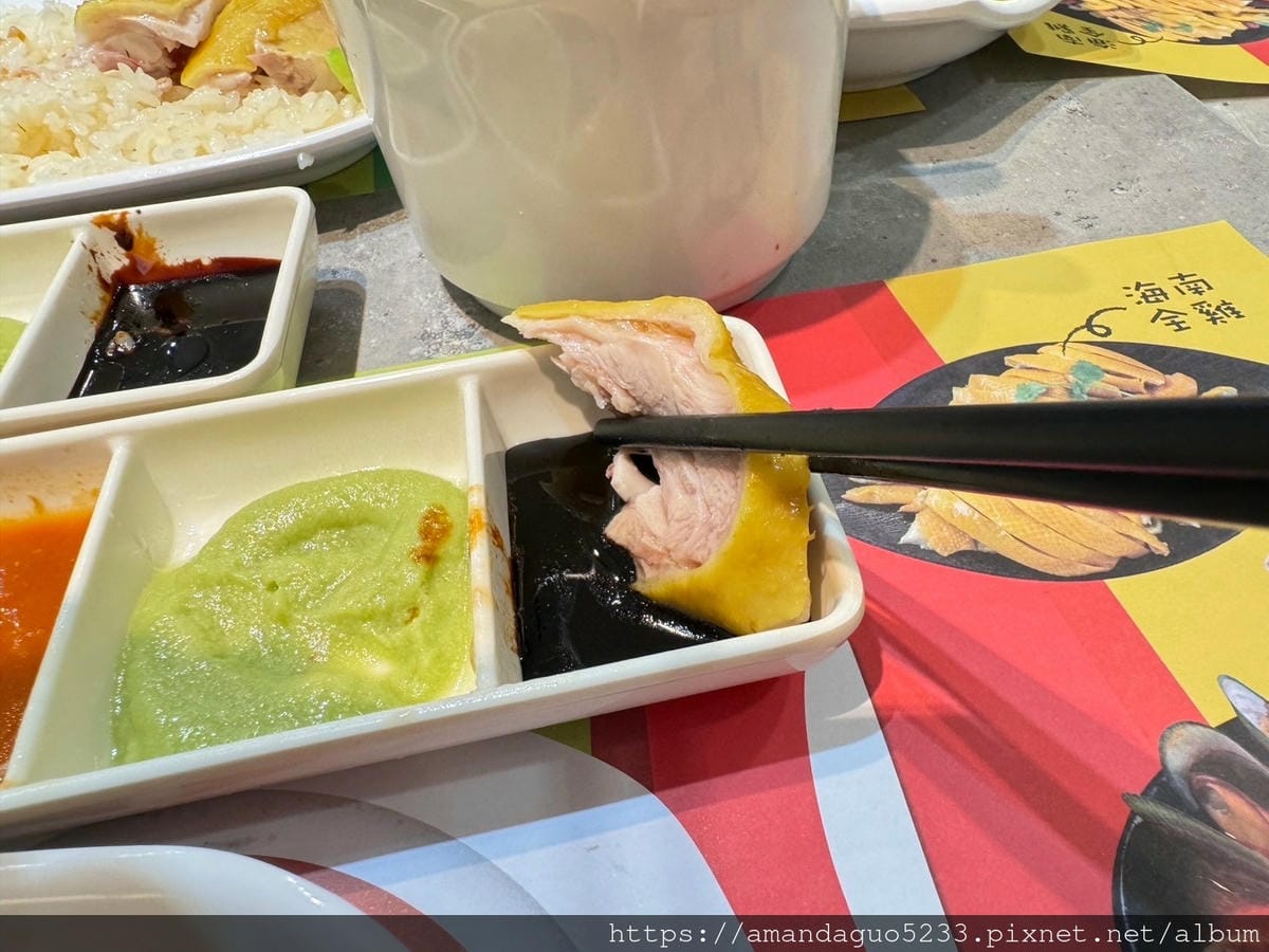 食記-新北市蘆洲區星島海南雞飯(蘆洲店)新開幕人氣海南