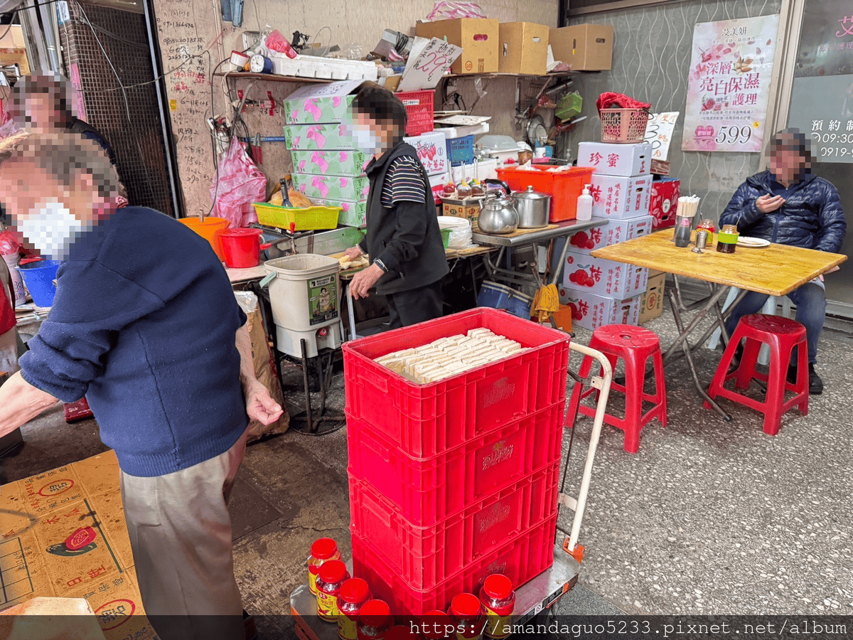 食記-新北市蘆洲區阿媽麵線臭豆腐蘆洲廟口商圈人氣臭豆腐 食記-新北市蘆洲區阿媽麵線臭豆腐蘆洲廟口商圈人氣臭豆腐