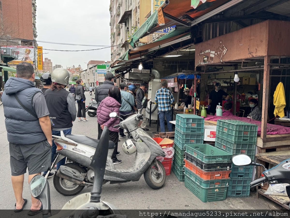 食記-新北市蘆洲區阿媽麵線臭豆腐蘆洲廟口商圈人氣臭豆腐 食記-新北市蘆洲區阿媽麵線臭豆腐蘆洲廟口商圈人氣臭豆腐